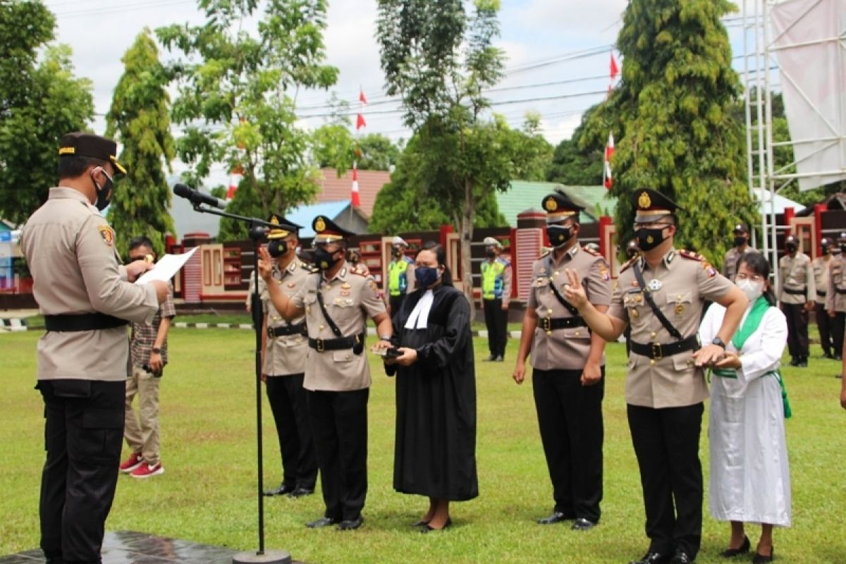 Mutasi pejabat diharapkan bisa meningkatkan kinerja Polres Bartim