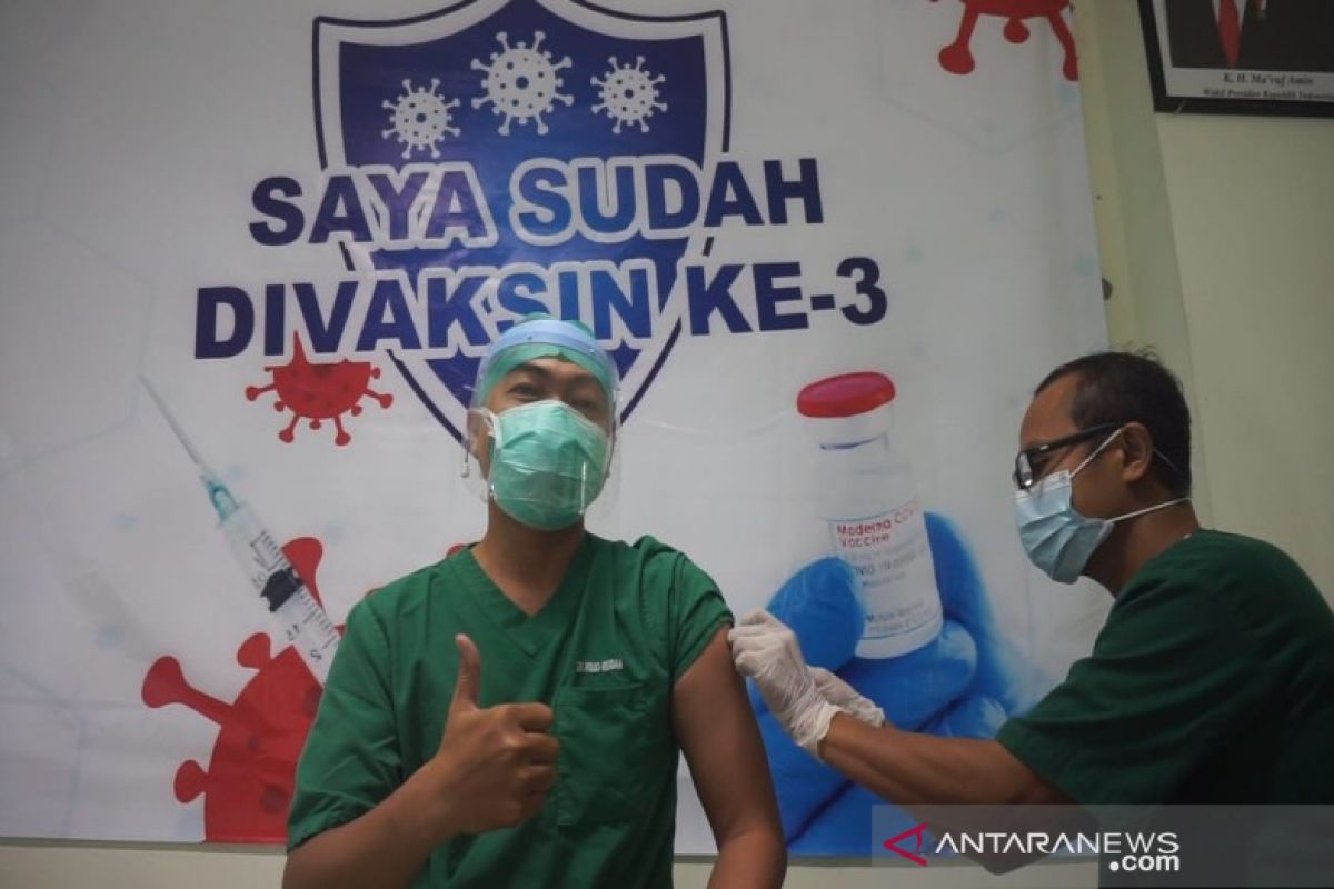 600 tenaga kesehatan RSUD Pekalongan divaksin