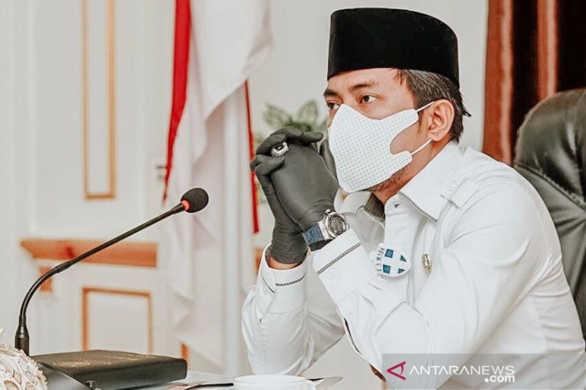 Sejak Penajam dimekarkan belum memiliki rumah jabatan kepala daerah