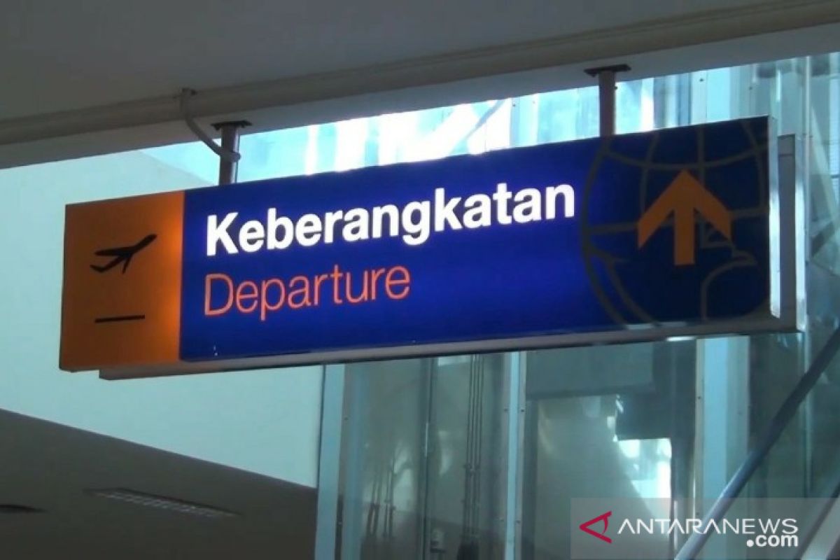 Calon penumpang pesawat diduga memalsukan surat validasi KKP Kendari