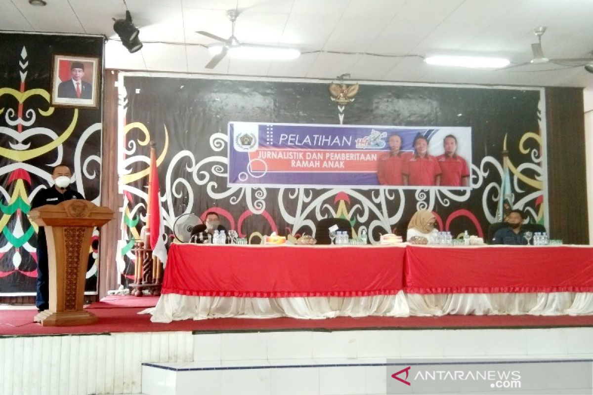 Bupati Seruyan harapkan media massa berkontribusi terhadap perlindungan anak