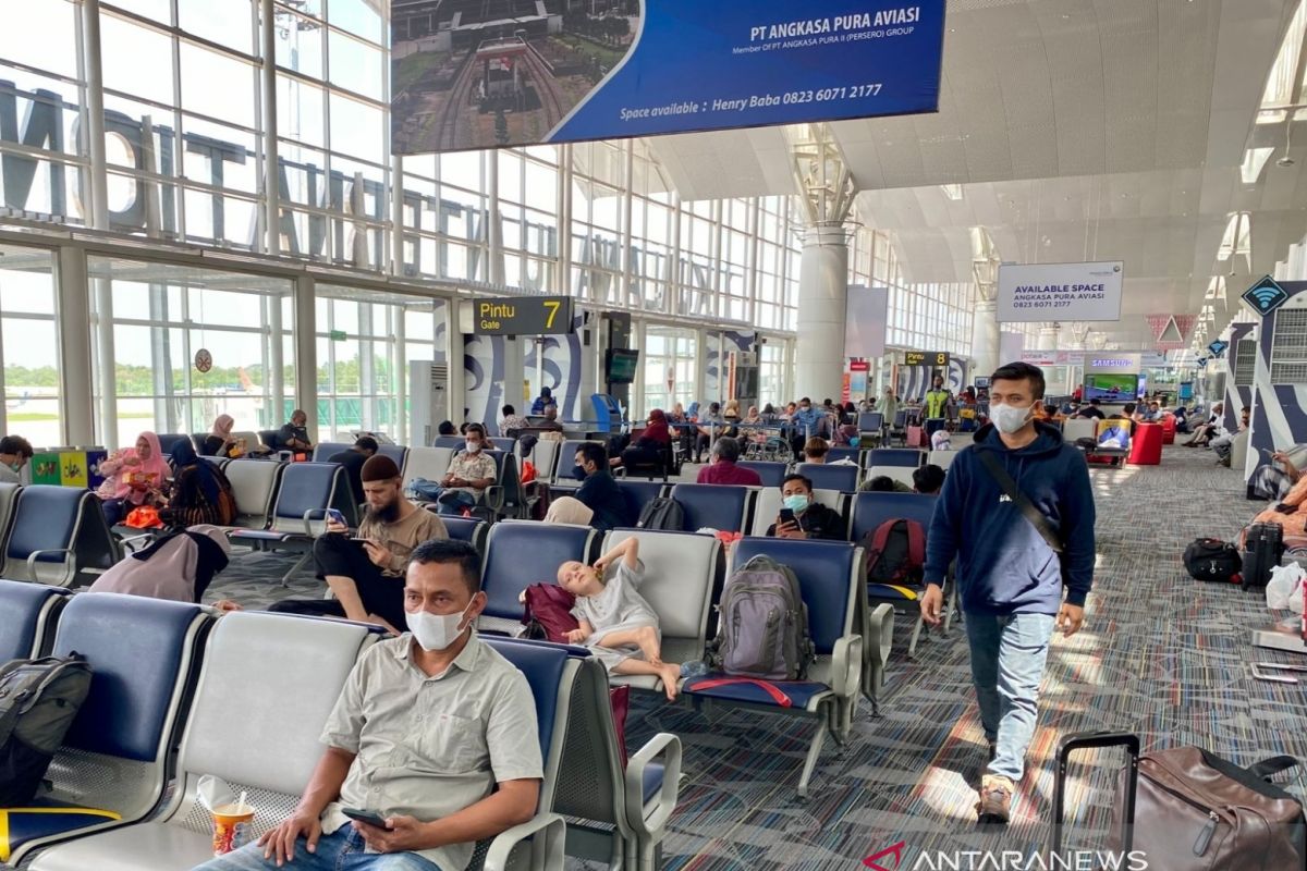 Penumpang Batik Air dari Aceh kelaparan saat transit hampir 4 jam di Kualanamu