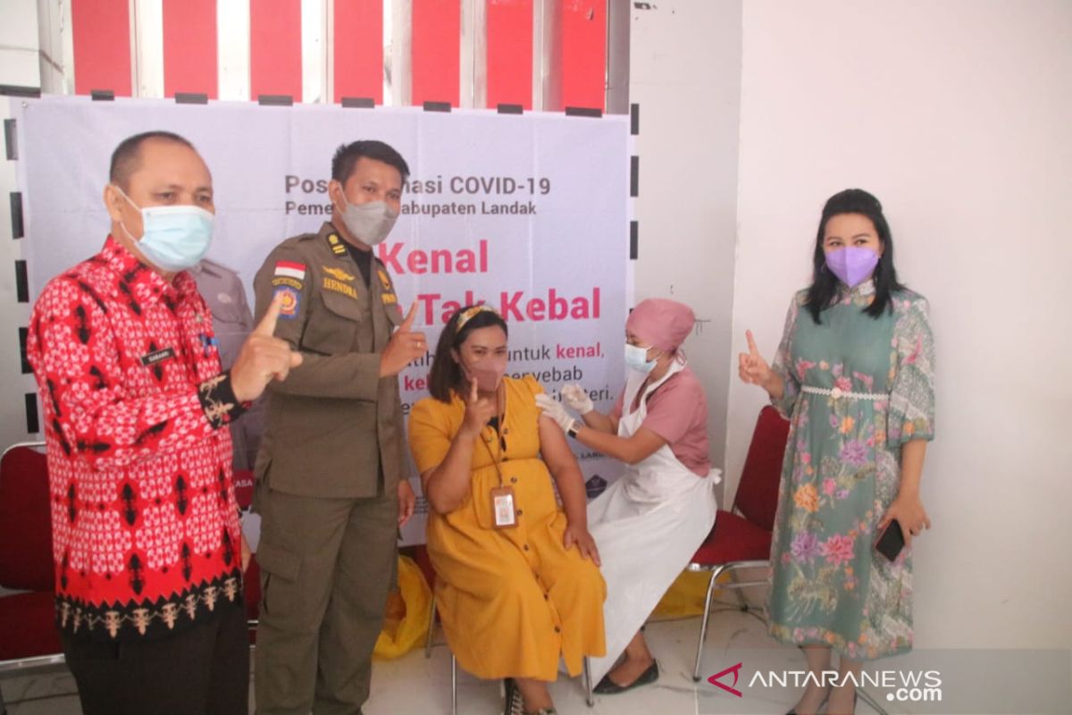 Bupati Landak minta dinkes gencarkan sosialisasi vaksinasi ibu hamil