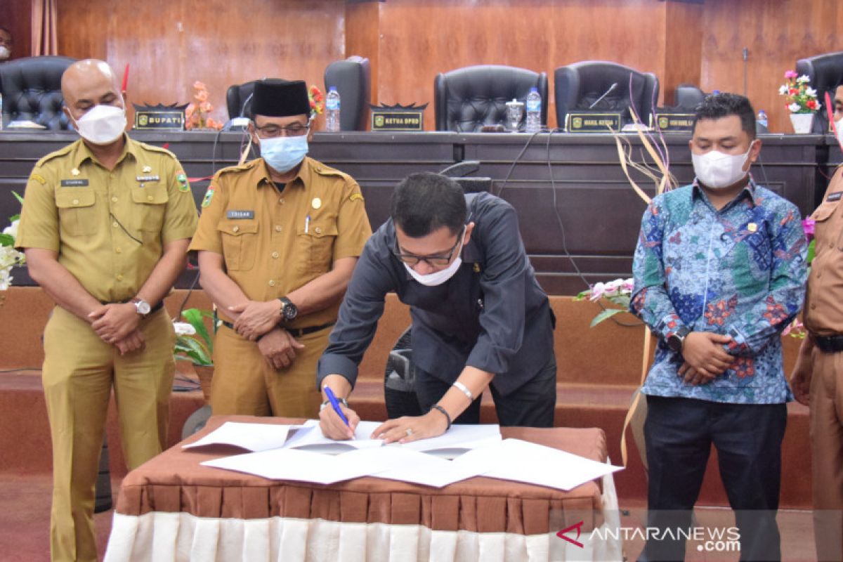 DPRD Kabupaten Solok gelar rapat paripurna pemberhentian Dodi Hendra sebagai ketua DPRD