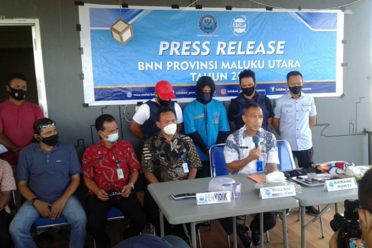 BNNP Maluku Utara ungkap peredaran narkoba melalui jasa kurir