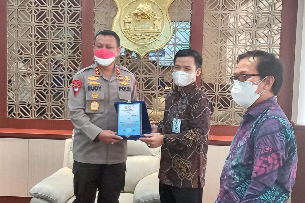 SPSI Banten berikan apresiasi Kapolda Banten atas percepatan vaksinasi