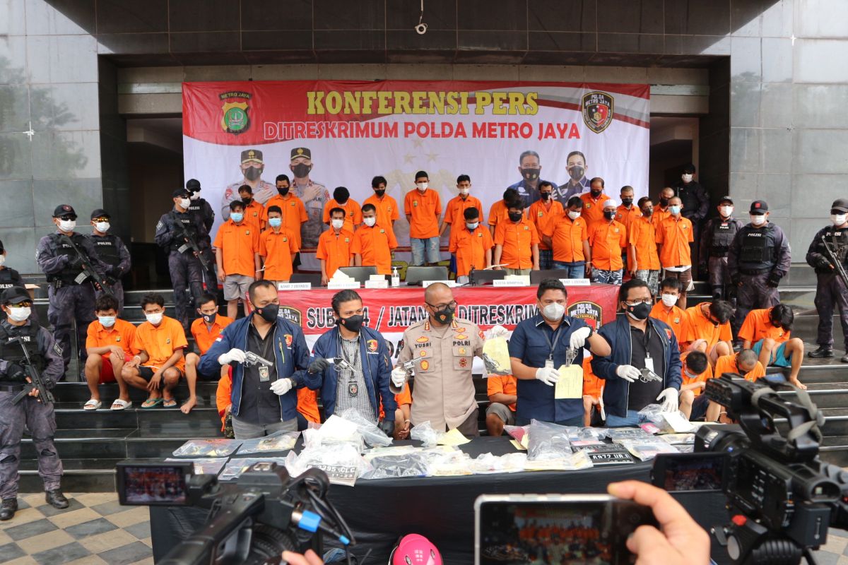 Polda Metro usut penjualan senjata api kepada pencuri sepeda motor