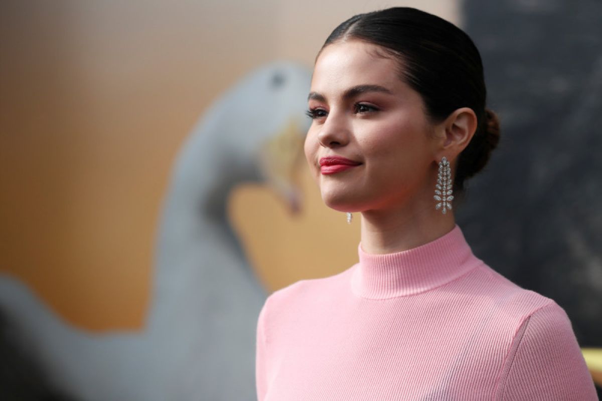 Selena Gomez kembali ke industri film, bintangi seri komedi misteri "Only Murders"