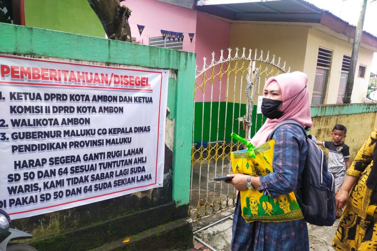 Pemkot Ambon berupaya selesaikan masalah penyegelan dua sekolah