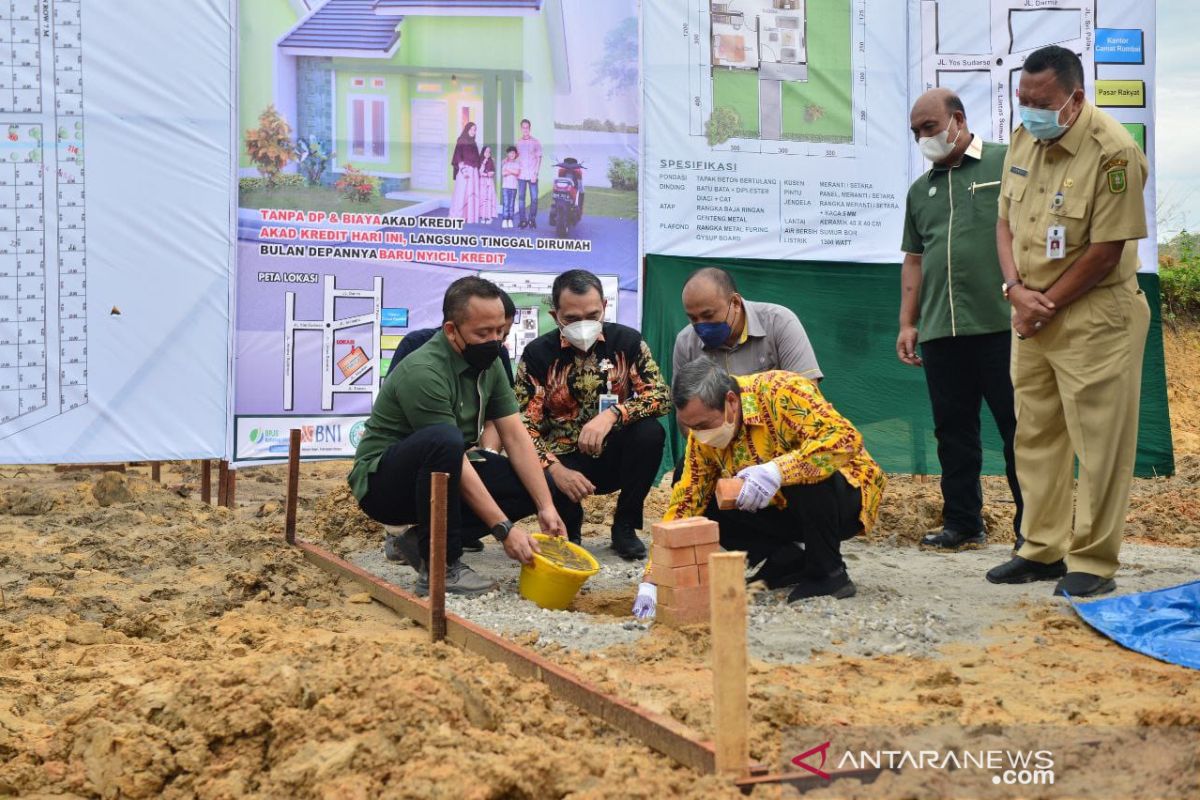 Pemprov-GAPKI Riau mulai bangun 1.000 rumah bagi buruh sawit