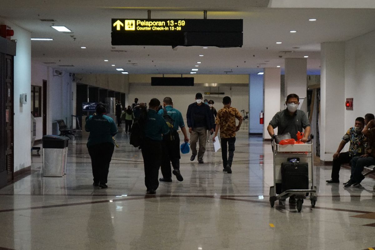 Bandara Juanda buka layanan tes antigen tanpa turun