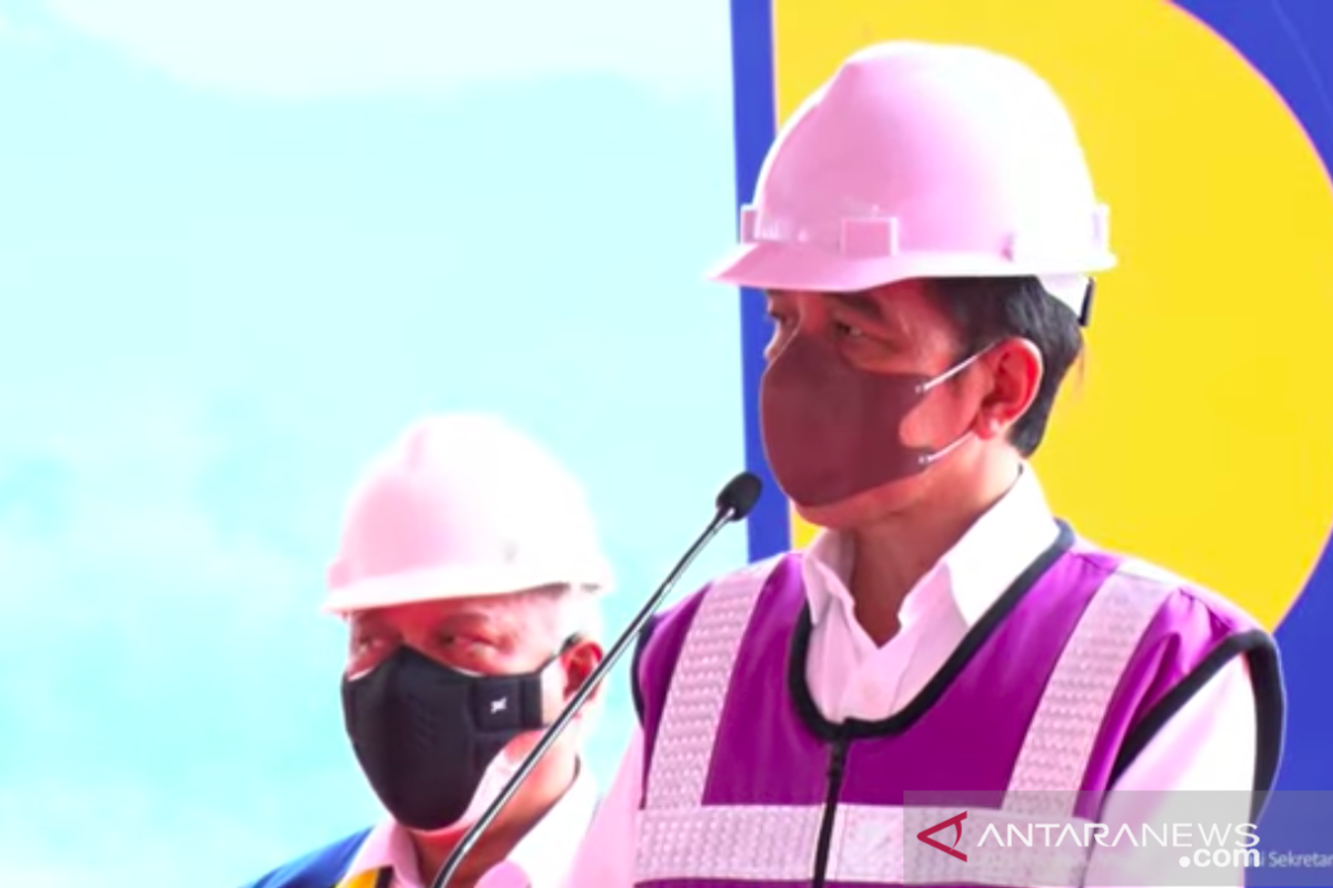 President Widodo inaugurates Kuningan dam