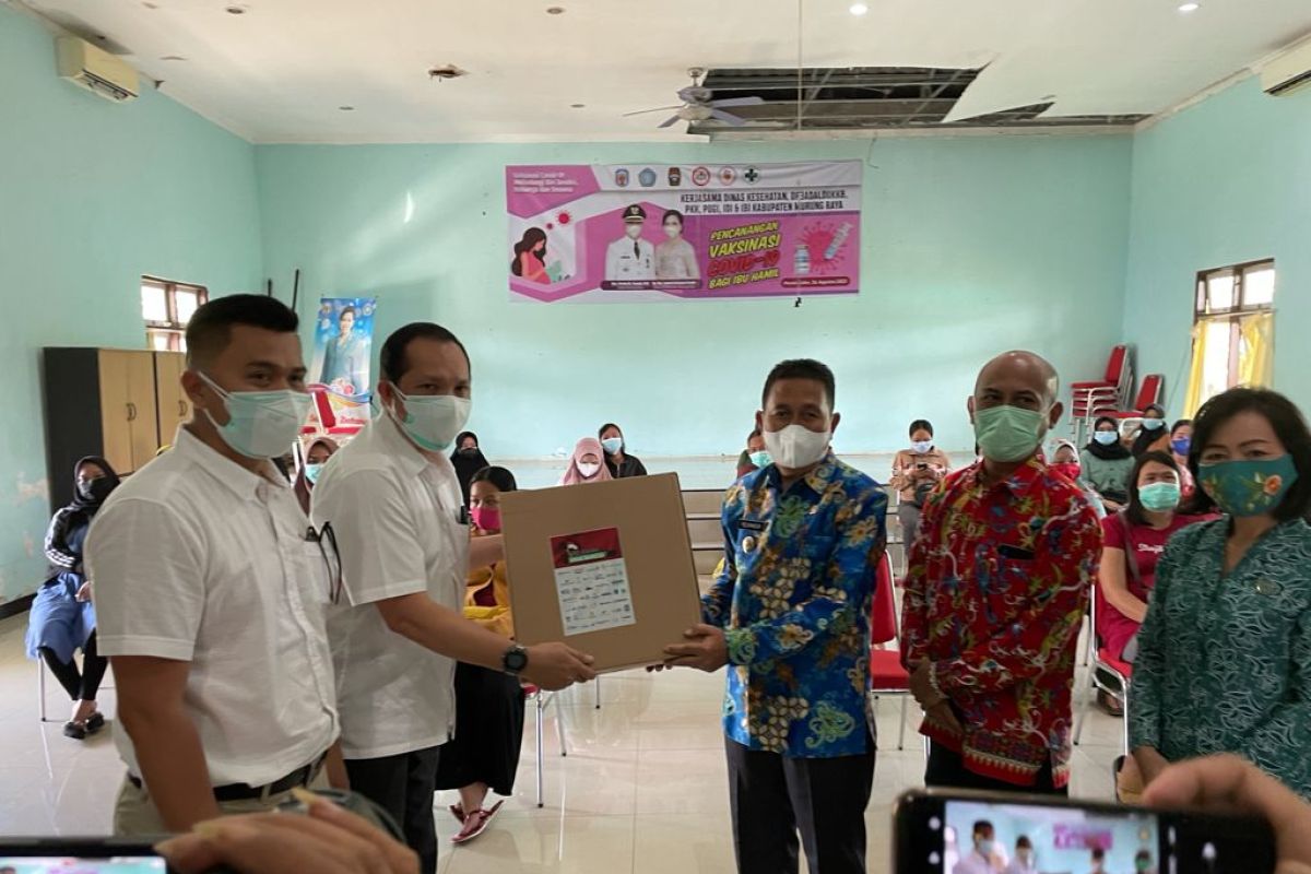 AMC helps self-isolated residents with masks, vitamins