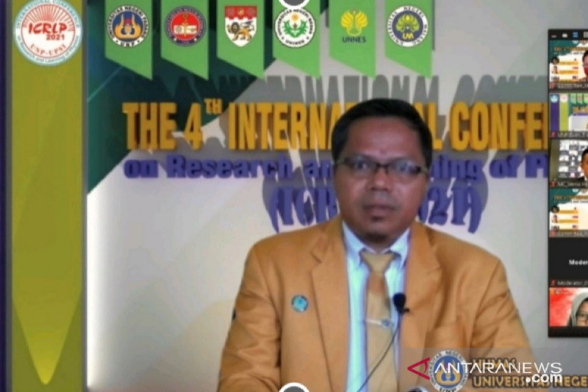 Seminar internasional ini diselenggarakan Jurusan Fisika FMIPA UNP pada September 2021