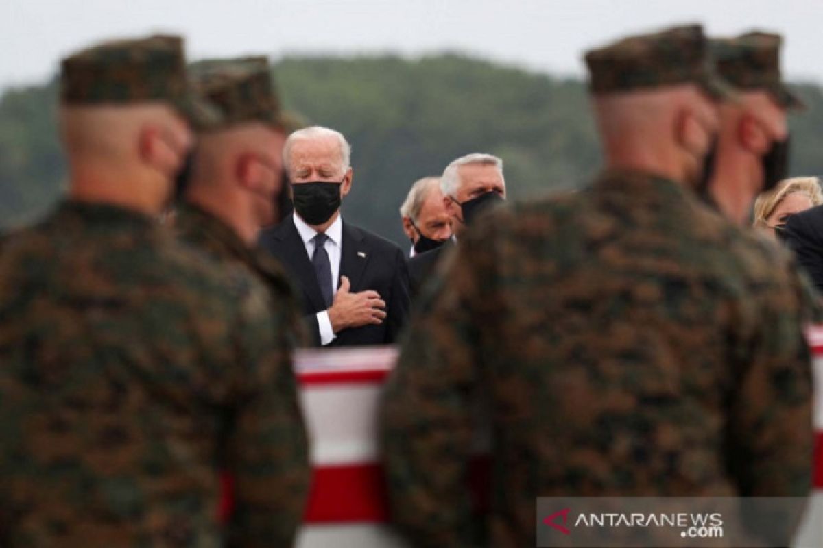 Presiden AS Joe Biden jamin perjalanan aman bagi sisa 100-200 warganya di Afghanistan