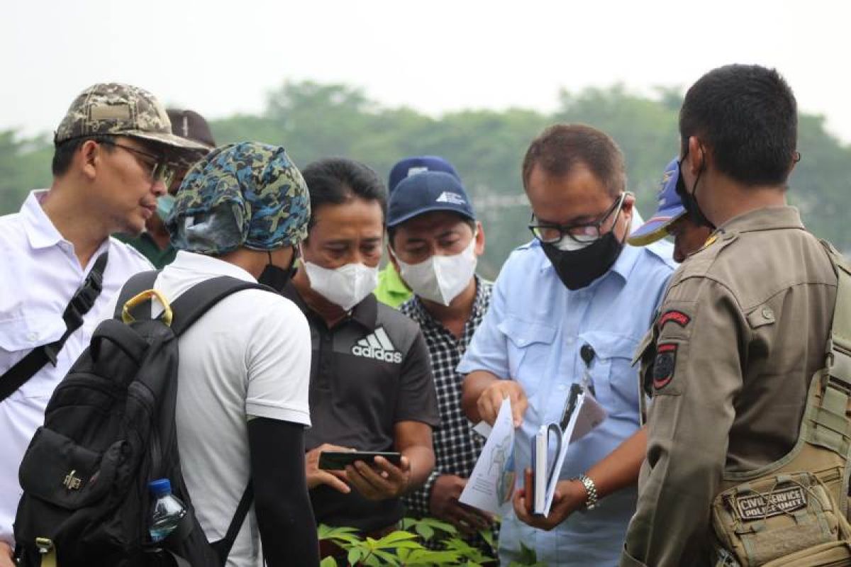 Warga gusuran UIII menunggu dana kerahiman