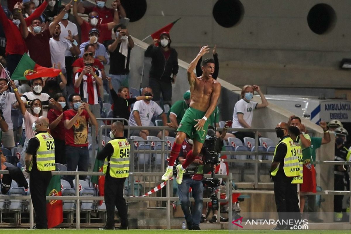 Cristiano Ronaldo bawa Portugal menang atas Irlandia