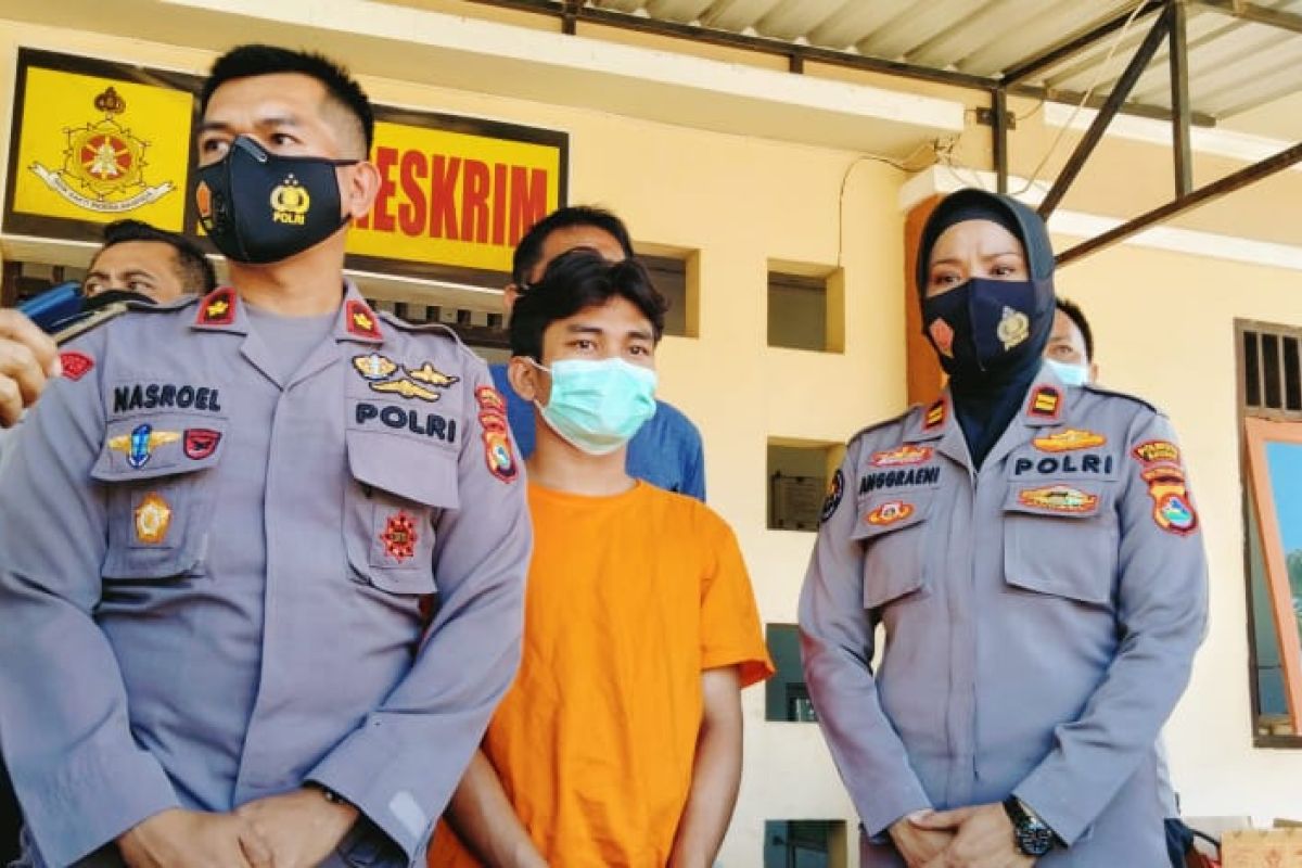 Polsek Cakranegara mengamankan pelaku penggelapan motor