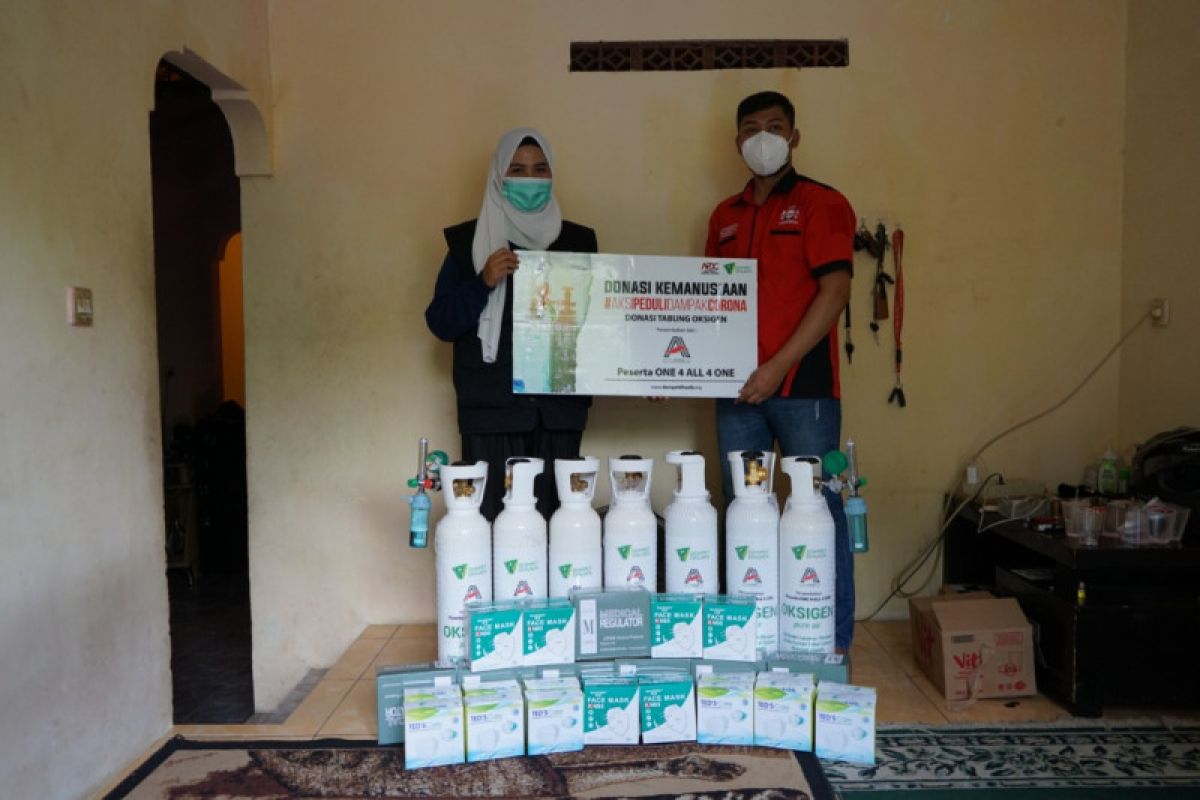 Dompet Dhuafa salurkan donasi tabung oksigen dan masker KN95 untuk I.E.A Bogor
