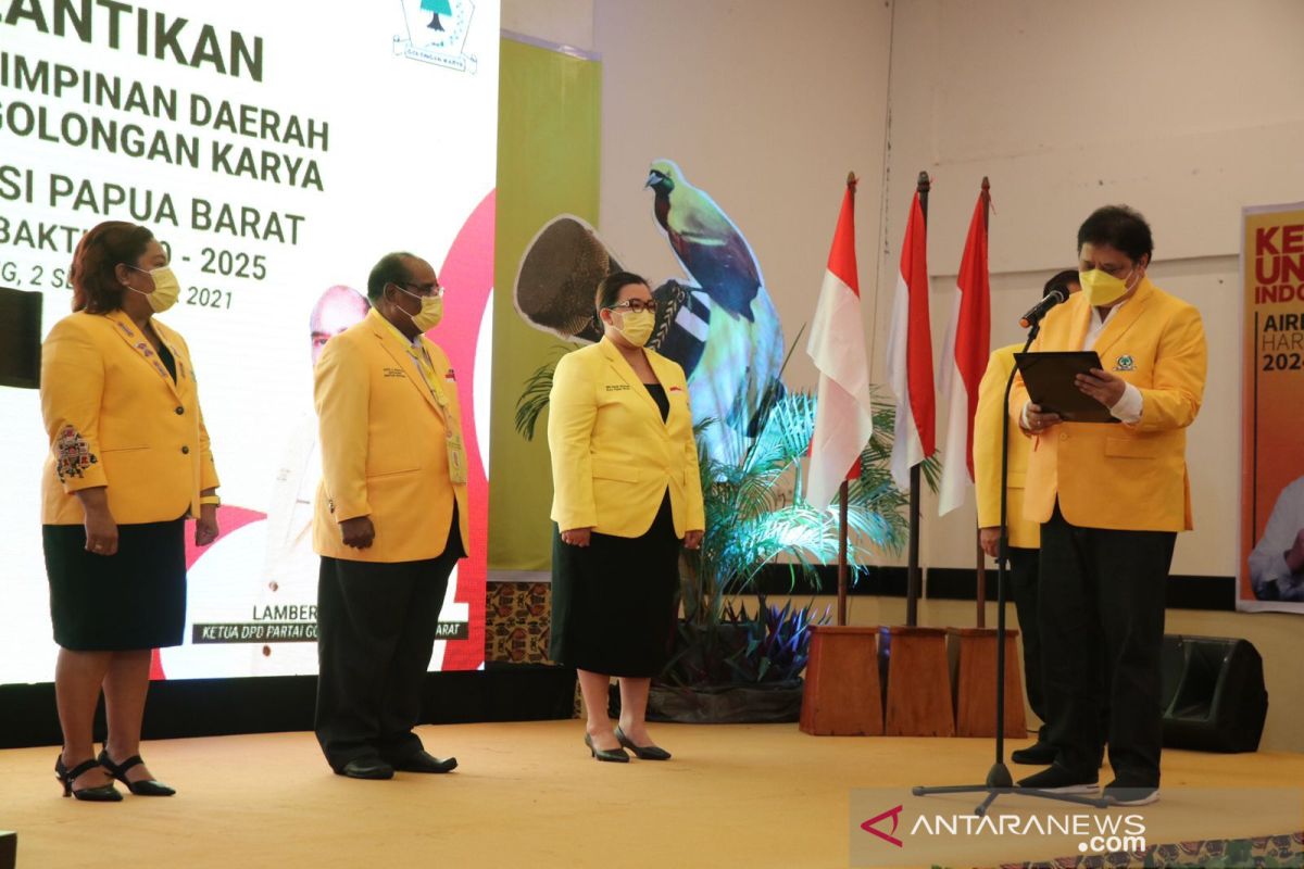 Airlangga minta kader Golkar Papua Barat siapkan diri hadapi Pemilu 2024