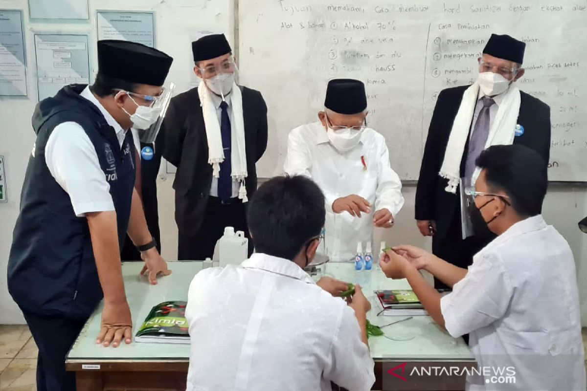 Wapres tinjau PTM Pondok Pesantren Darunnajah Jakarta