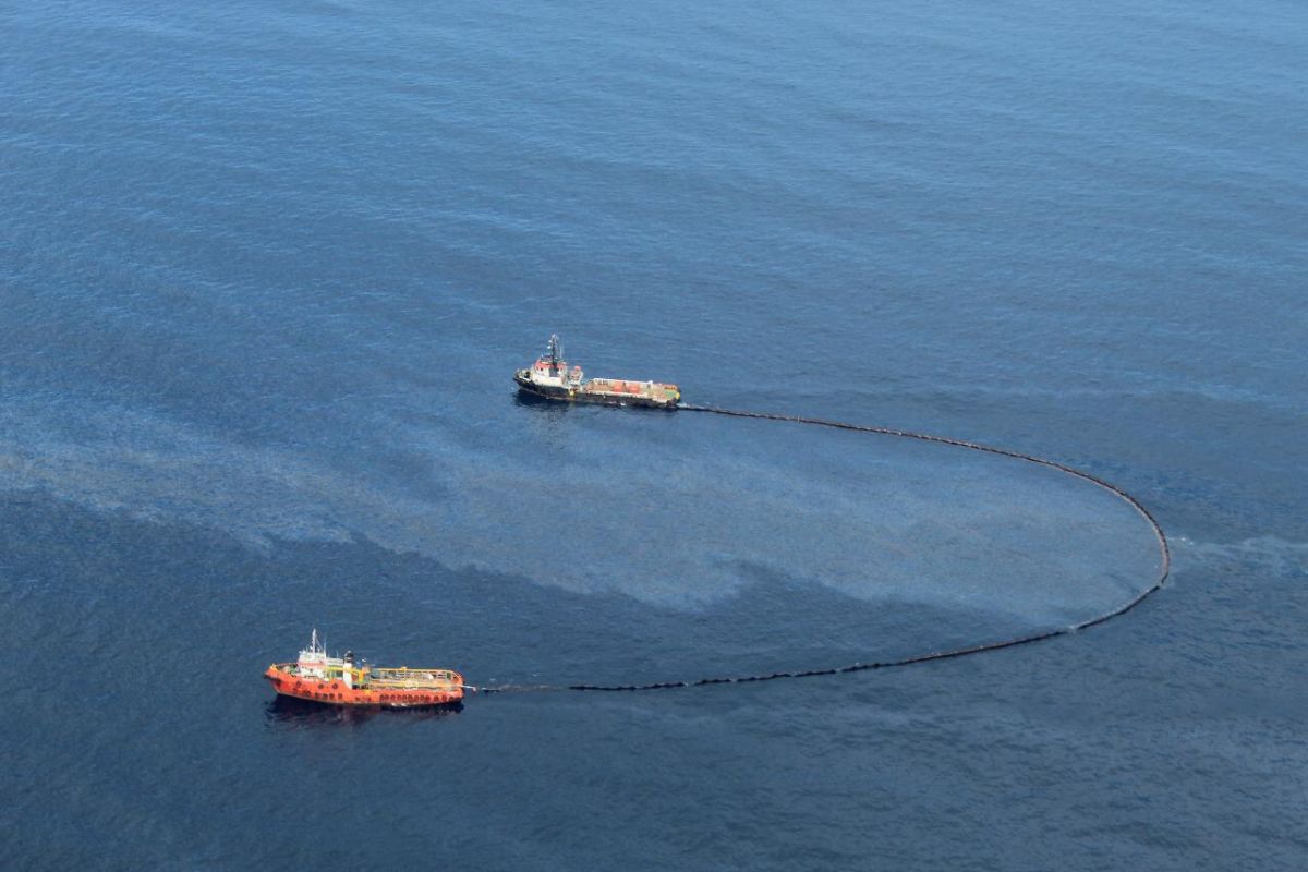 Pertamina temukan lapisan minyak di pantai Aceh Timur