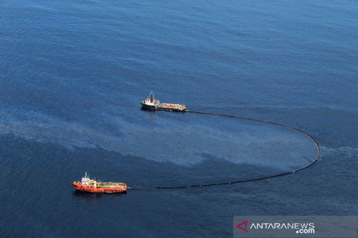 Pertamina tangani lapisan minyak di lepas pantai Aceh Timur