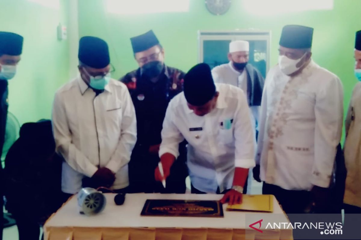 Bupati Pessel resmikan penggunaan Masjid Nur Ilyas Sago