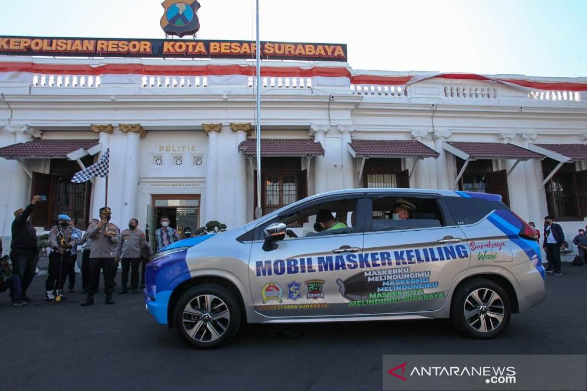 Polrestabes Surabaya kerahkan mobil masker keliling