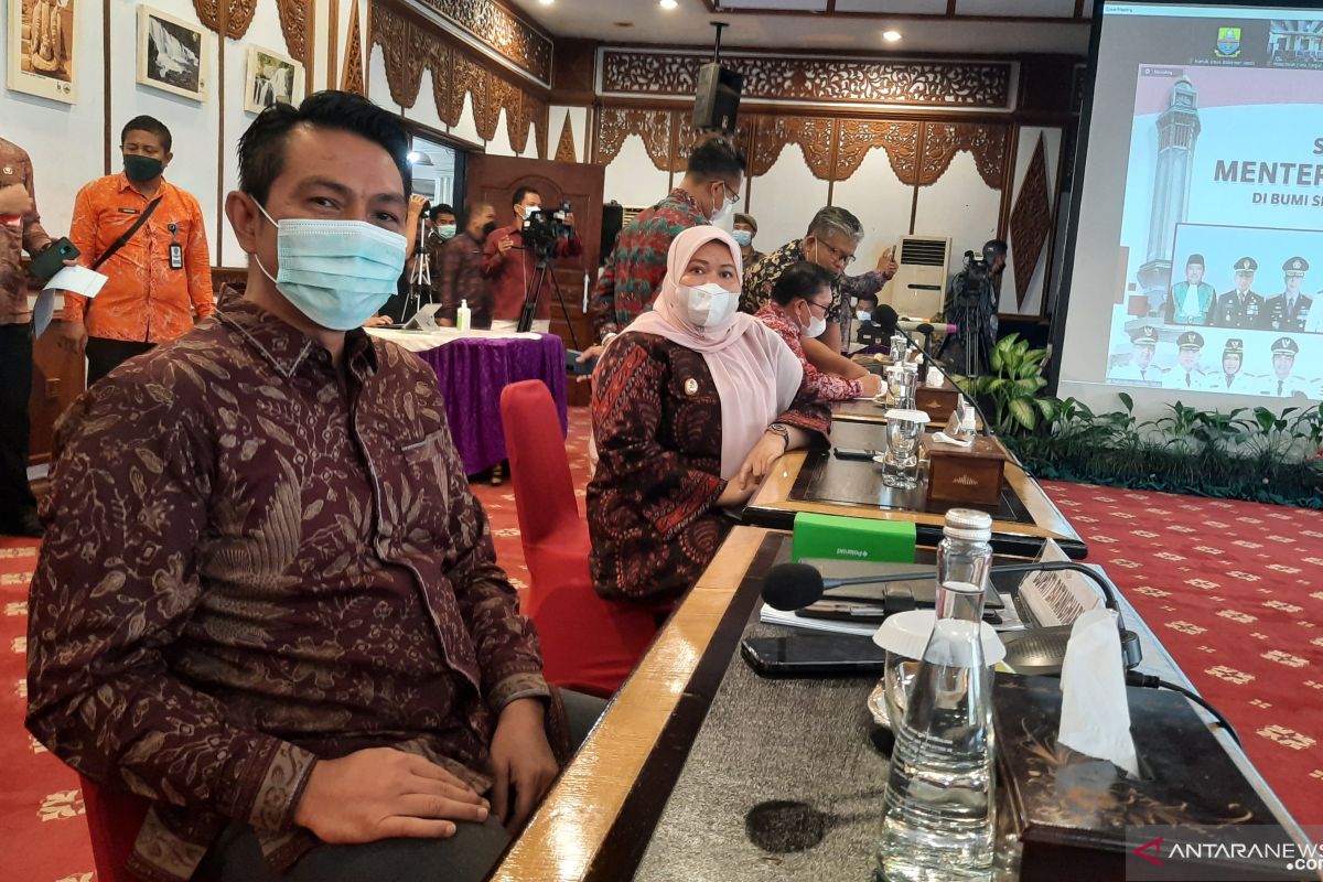 Bupati Fadhil Arief hadiri pengarahan Mendagri