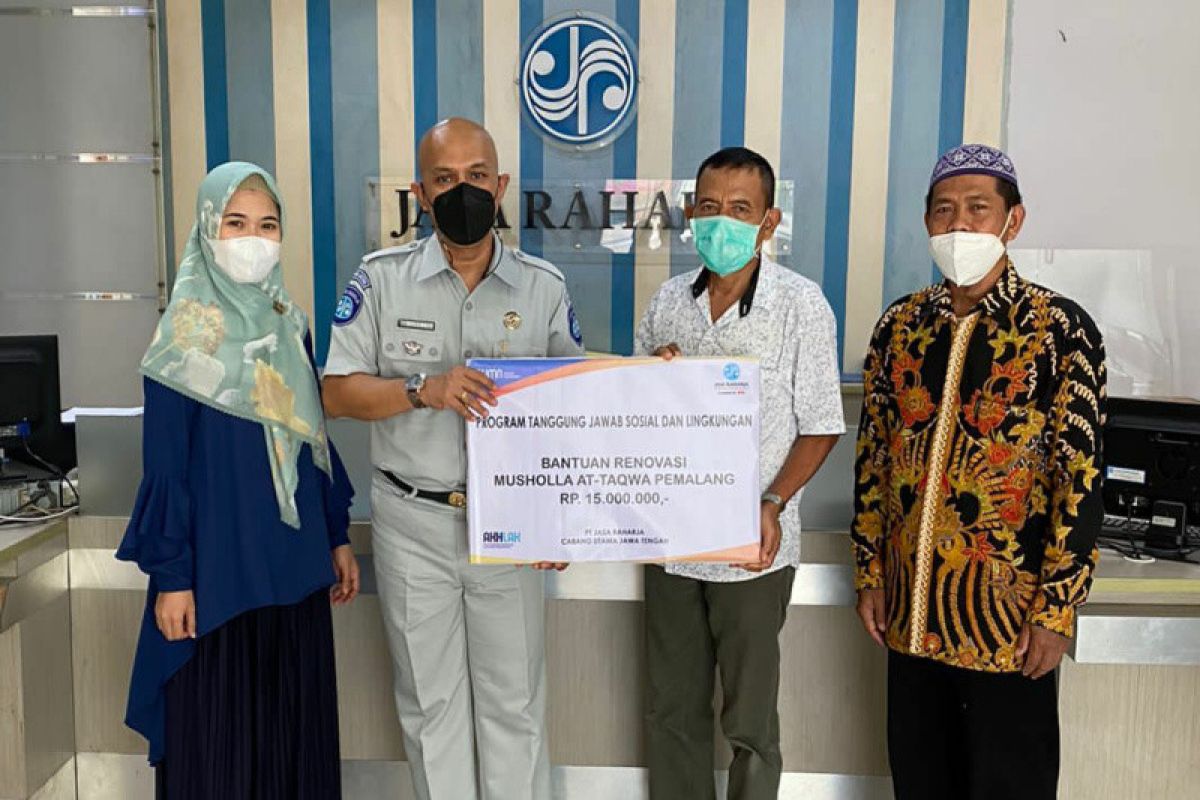 Jasa Raharja serahkan bantuan TJSL untuk renovasi Mushola At Taqwa Pemalang