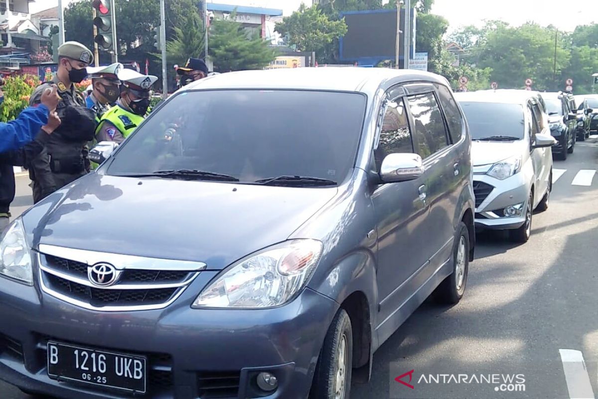 Bupati Bogor: Ganjil genap turunkan volume kendaraan di Jalur Puncak