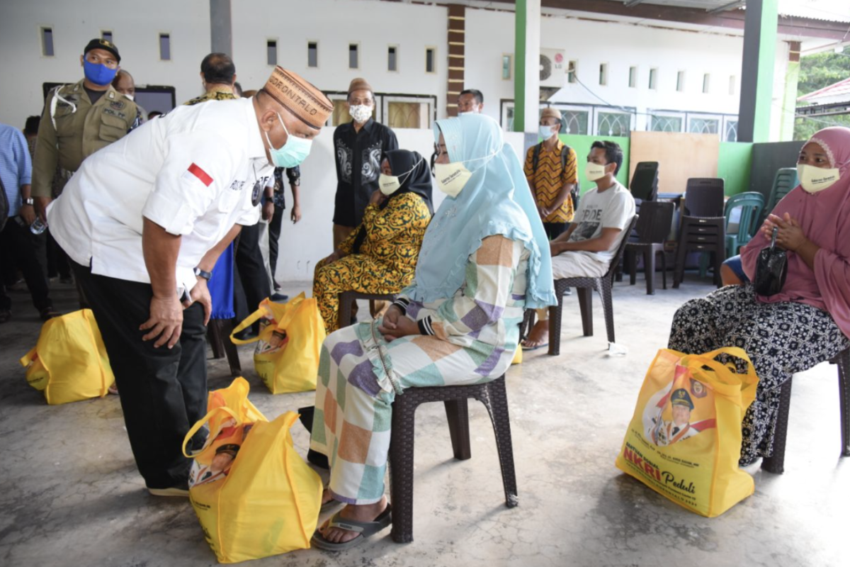 Pemprov Gorontalo distribusi bantuan COVID-19 untuk 2.700 KPM