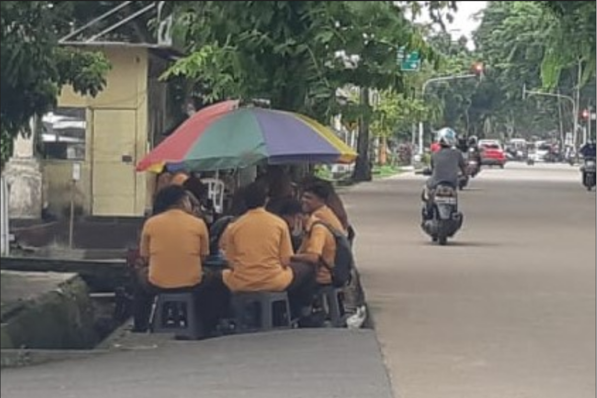 Pemkot Pontianak diminta awasi pelajar agar tak berkumpul usai PTM