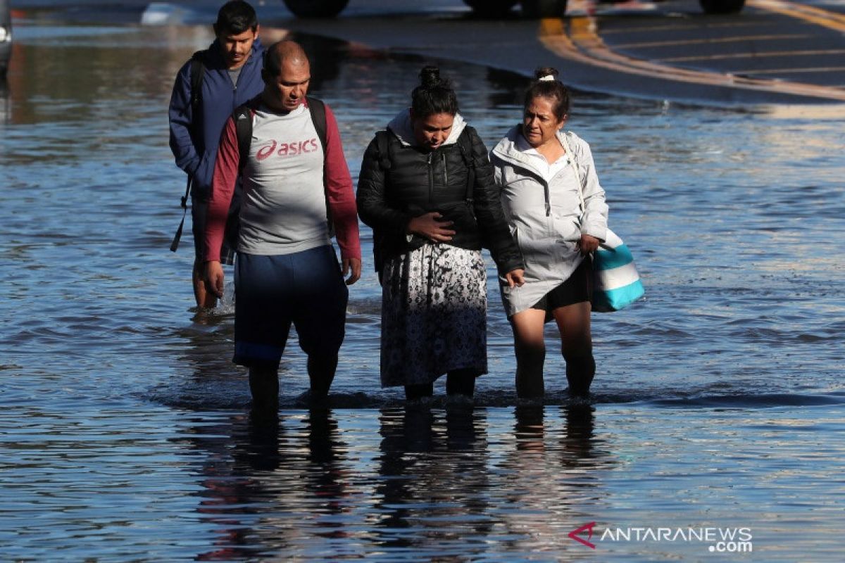 Badai Ida kejutkan warga New York dengan bencana banjir