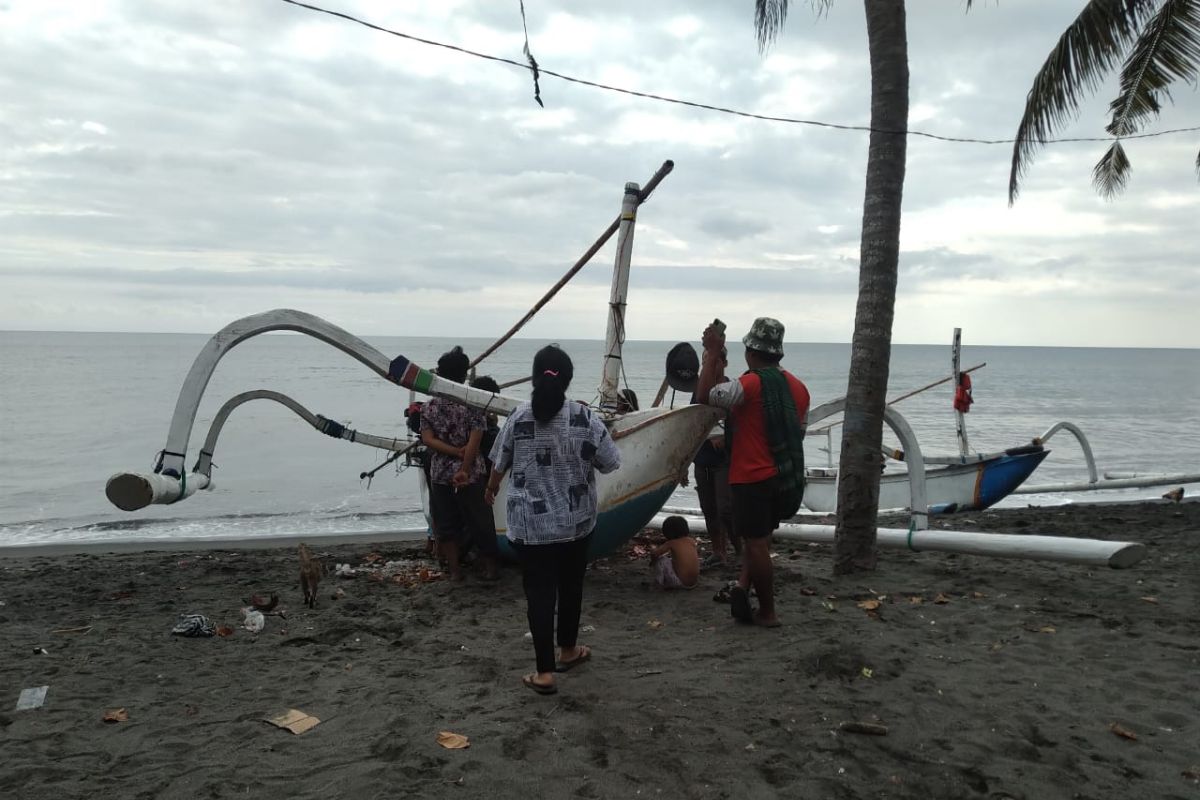 Dua nelayan asal Mataram alami mati mesin di perairan Lombok Utara