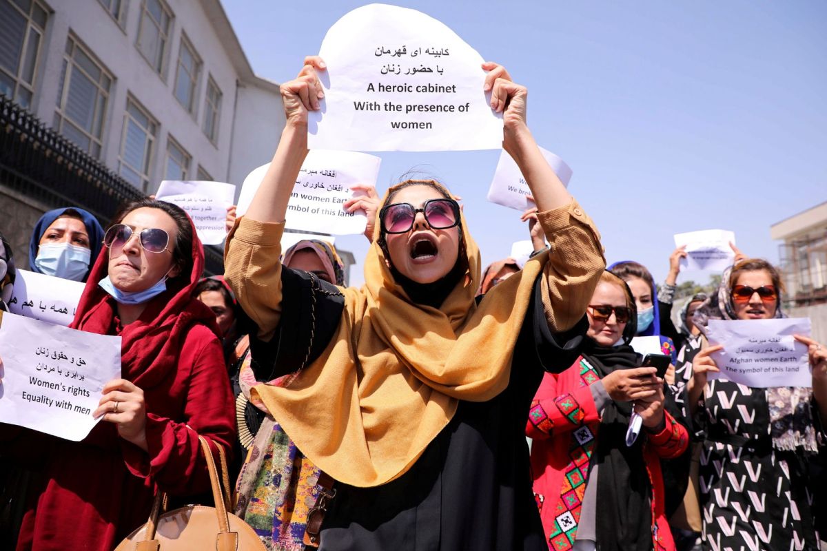 Menunggu Taliban memenuhi hak perempuan Afghanistan