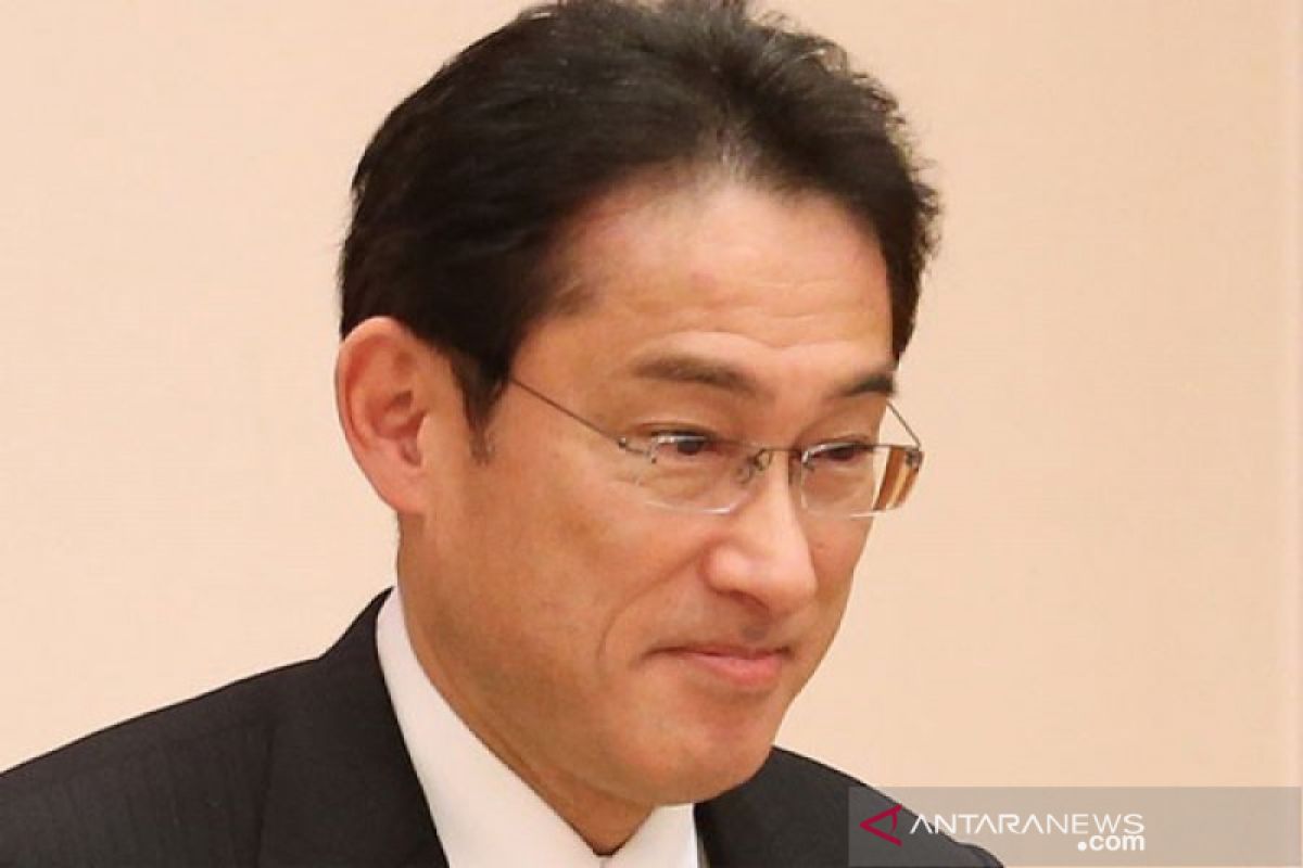 Calon PM Jepang Fumio Kishida tunda debat terkait stimulus ekonomi