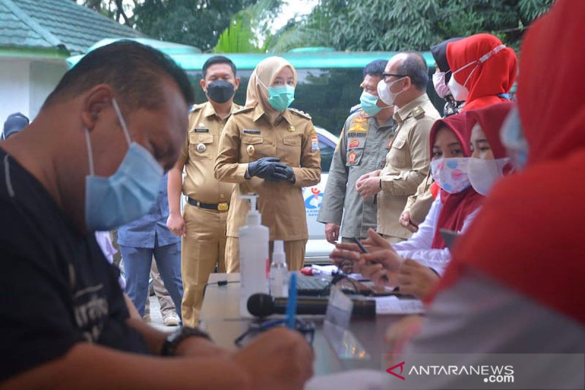 Pemkot Palembang targetkan vaksinasi pelajar tuntas akhir 2021