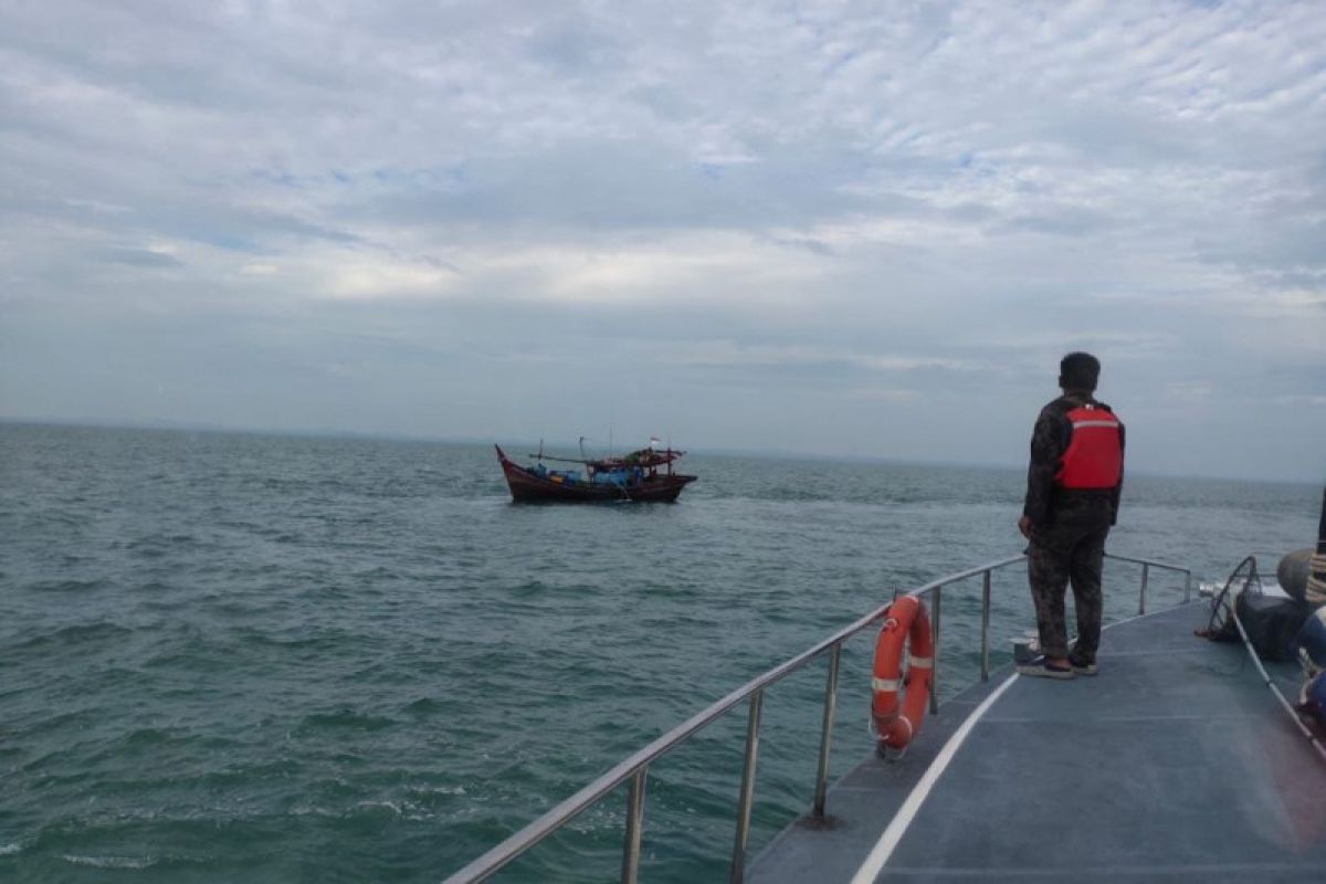 Dua kapal ikan trawl di perairan Aceh Timur ditangkap