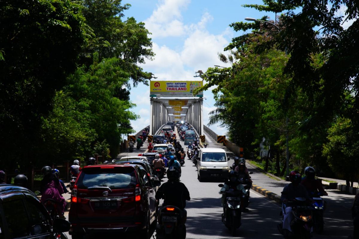 Pemkot Pontianak tunggu keputusan pusat untuk jembatan paralel Kapuas I