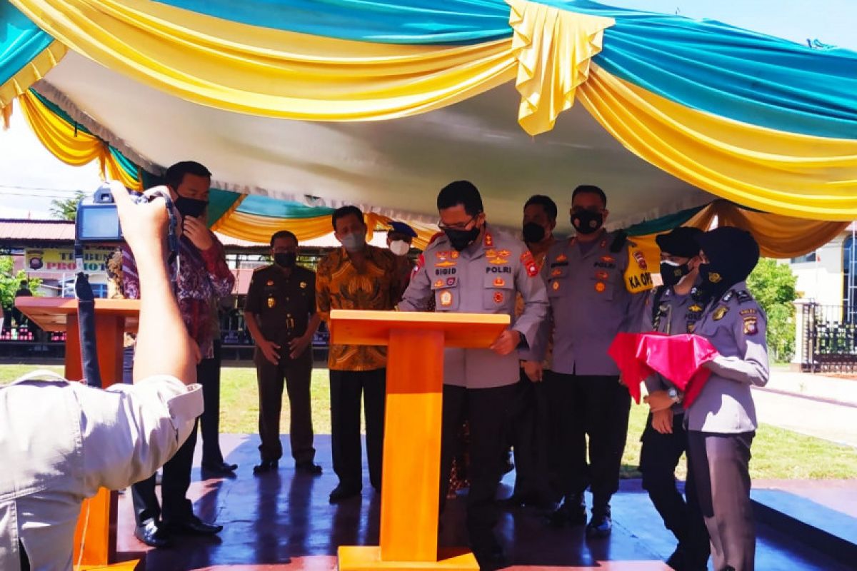 Miliki gedung megah Polres Kapuas Hulu diminta tingkatkan pelayanan