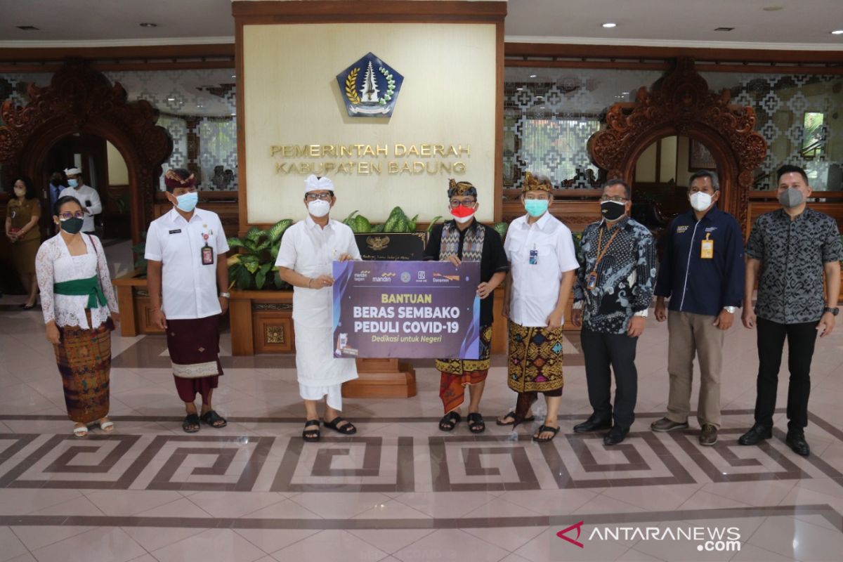 Pemkab Badung terima bantuan paket sembako dari Bank Indonesia