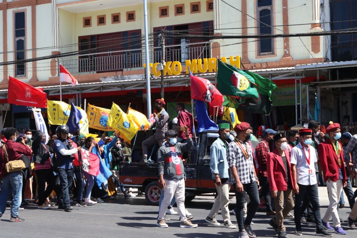 Akademisi ingatkan mahasiswa tak langgar hukum  saat suarakan pelanggaran prokes