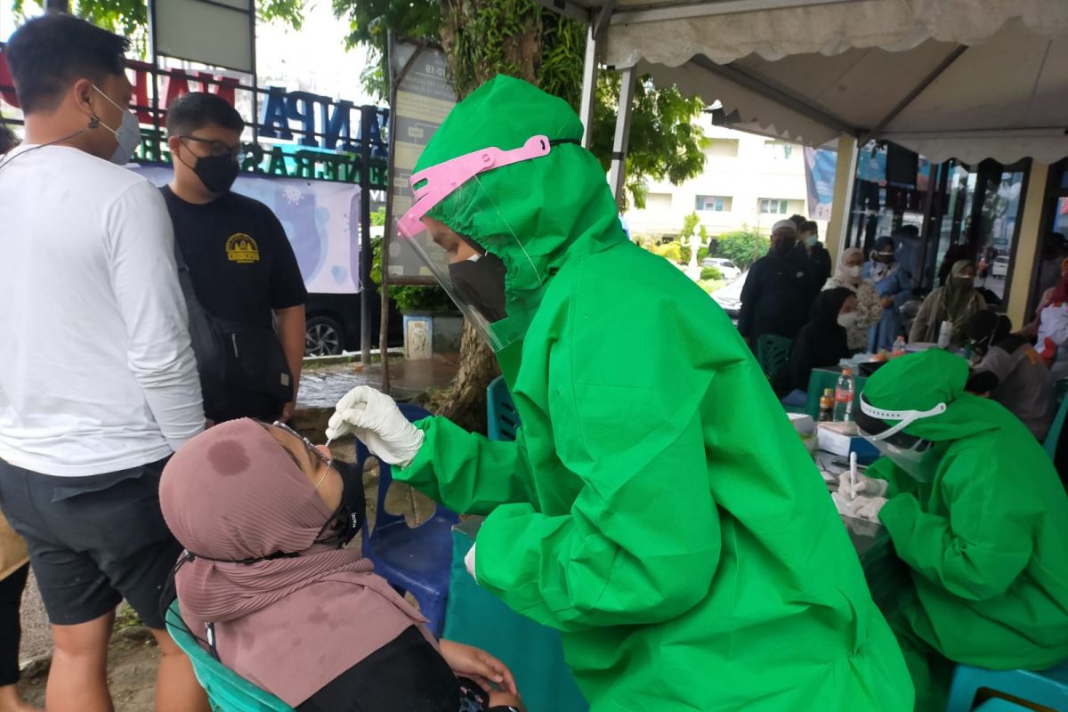 11 calon penumpang  di Bandara Belitung gunakan surat PCR palsu