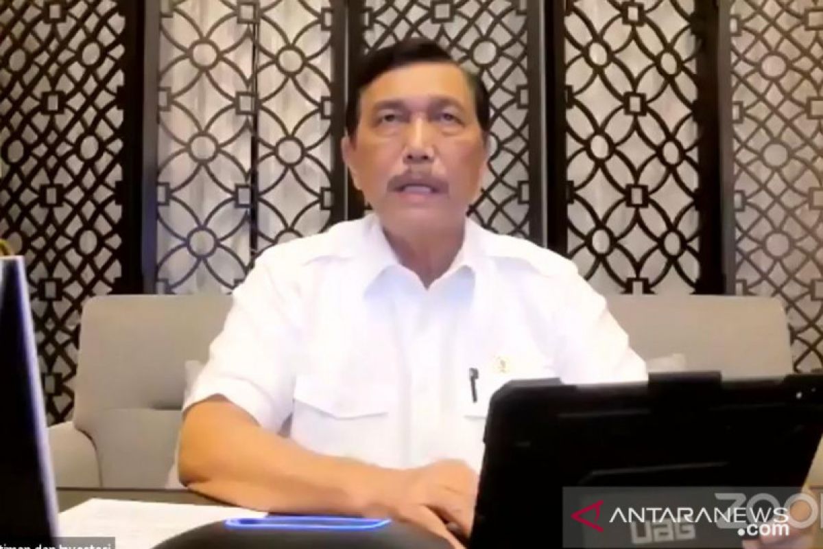 Luhut: 11 kabupaten/kota di Jawa-Bali masih terapkan PPKM level 4