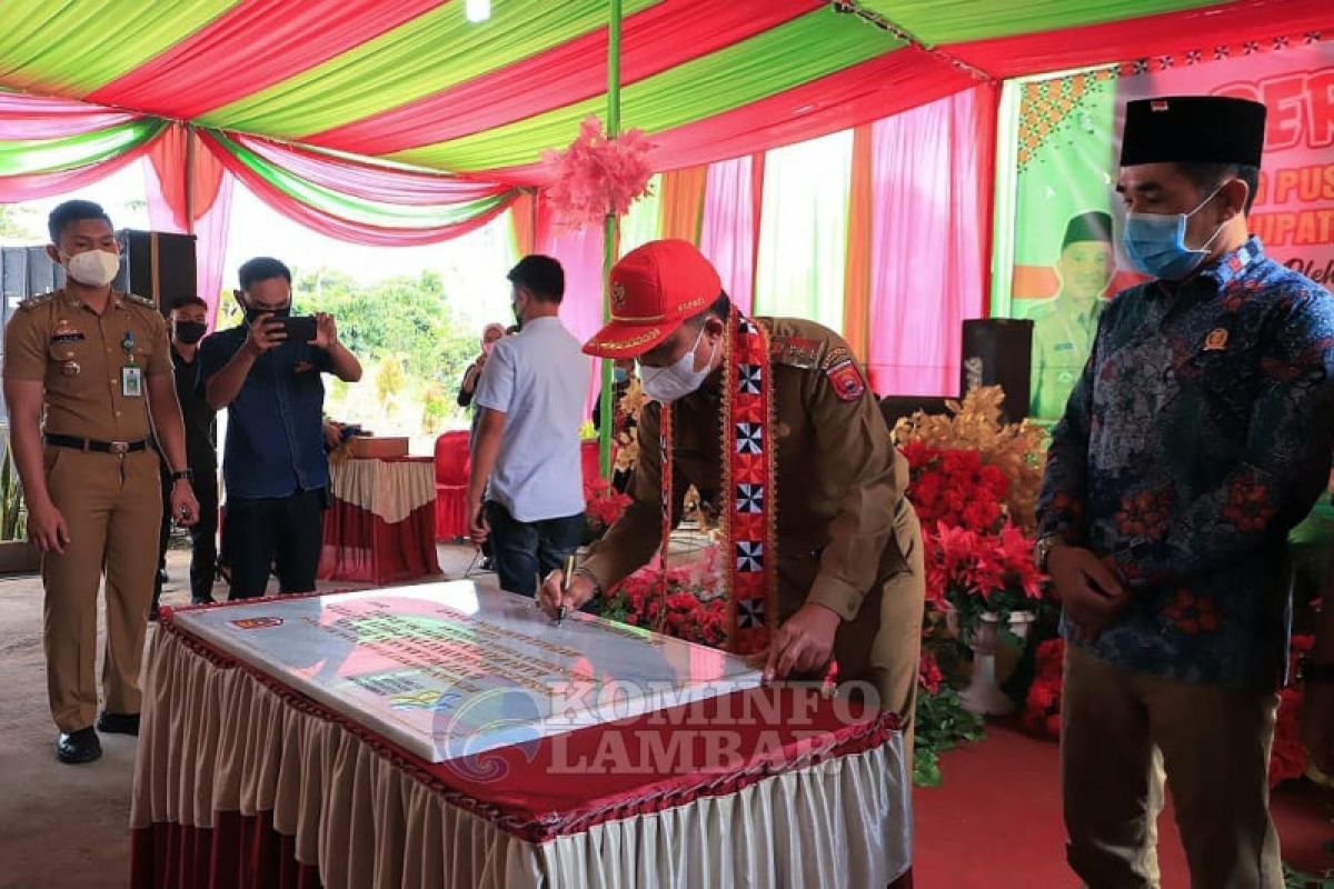 Bupati Lampung Barat resmikan UPT Puskesmas Batu Ketulis