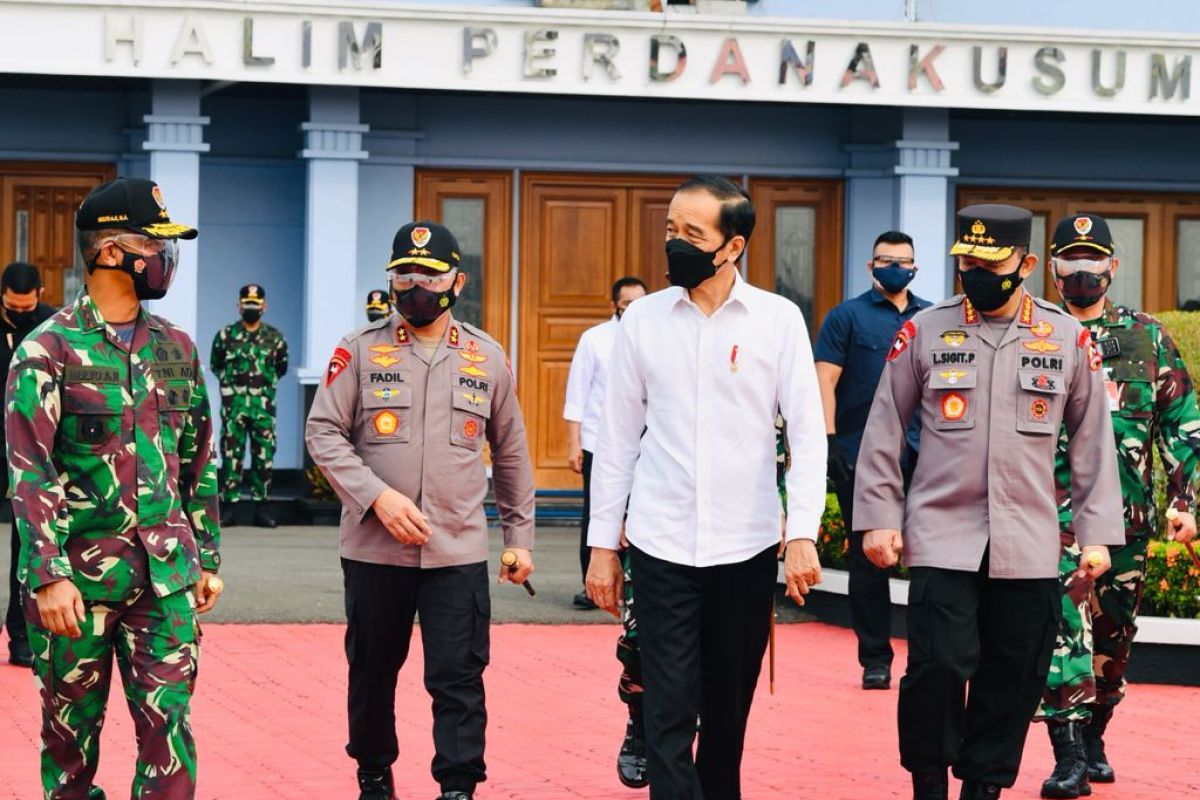 Presiden Jokowi ke Jawa Timur tinjau vaksinasi dan resmikan bendungan