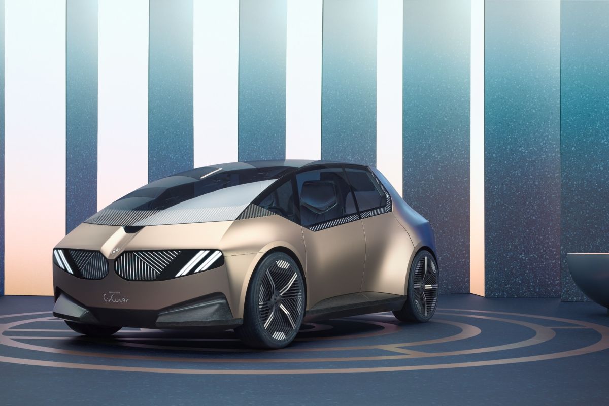 BMW boyong i Vision Circular  hingga i4 di IAA Mobility 2021