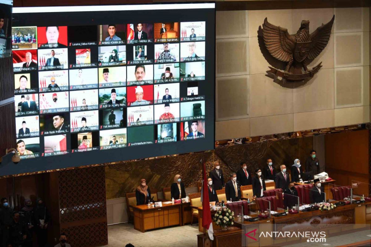 Kemarin, Pertanggungjawaban APBN 2020 hingga data kematian COVID-19